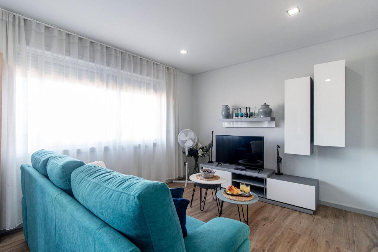 Downtown 1Br Apartment W/ Balcony By Lovelystay Πόρτο Εξωτερικό φωτογραφία