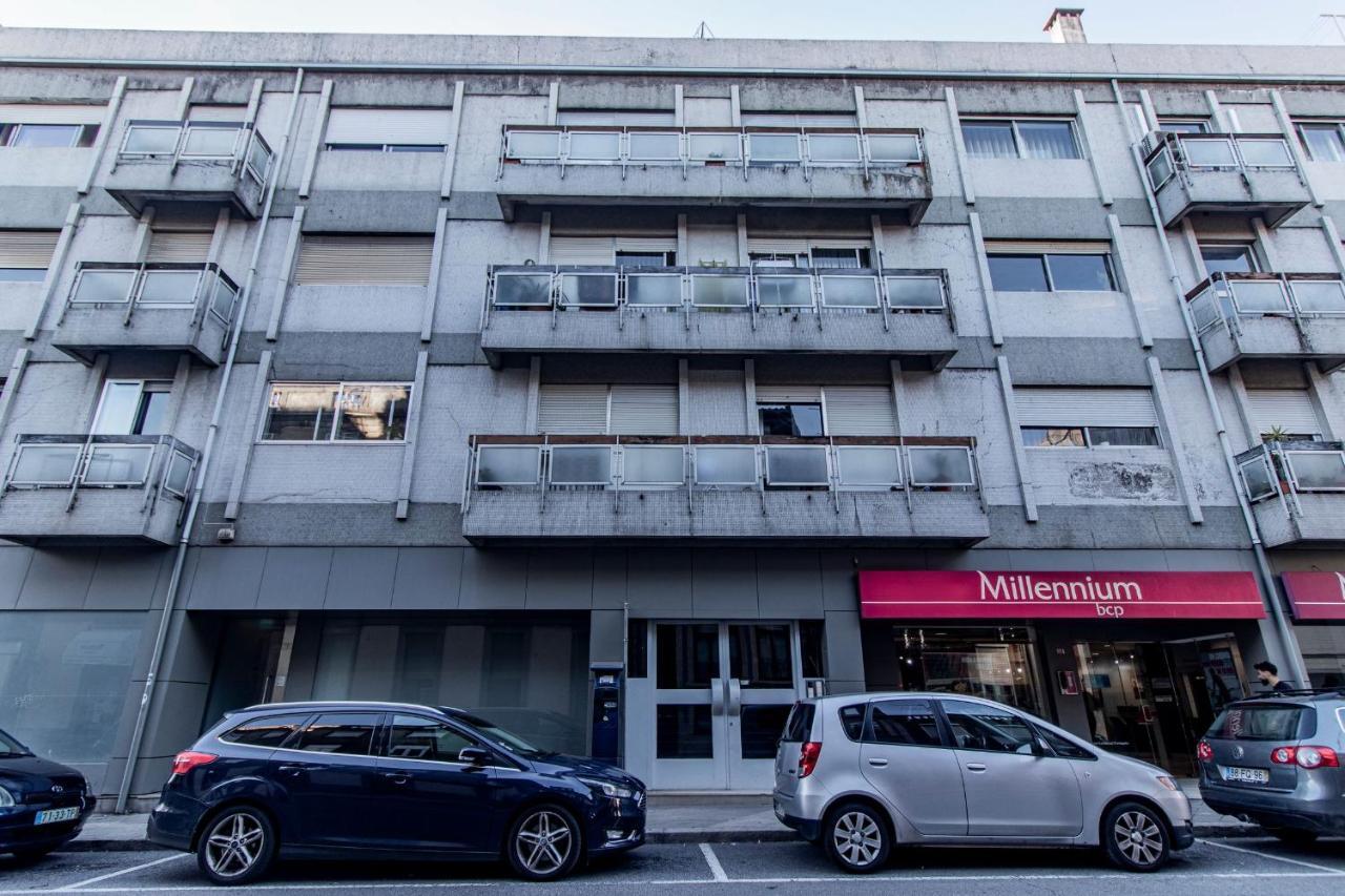 Downtown 1Br Apartment W/ Balcony By Lovelystay Πόρτο Εξωτερικό φωτογραφία